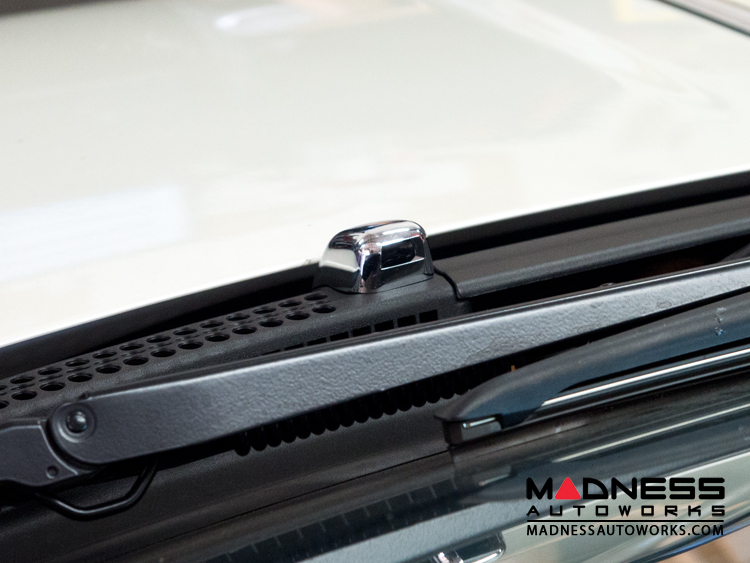 FIAT 500 Windshield Wiper Sprayer Chrome Trim Kit 500 MADNESS Auto